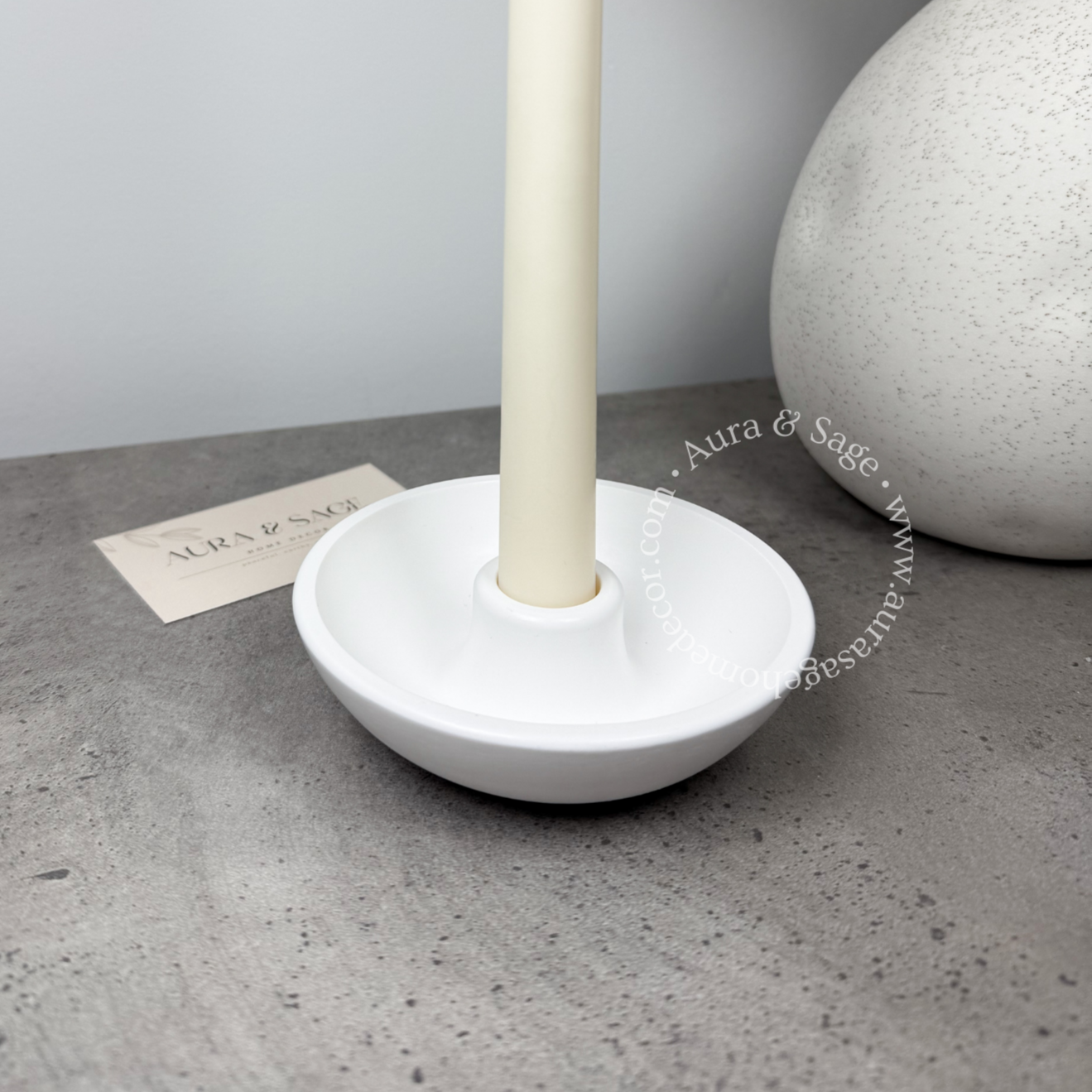 Round Taper Candle Holder