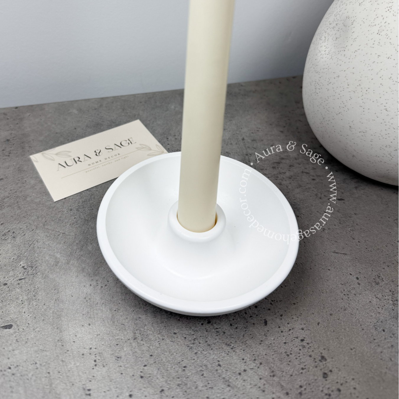 Round Taper Candle Holder