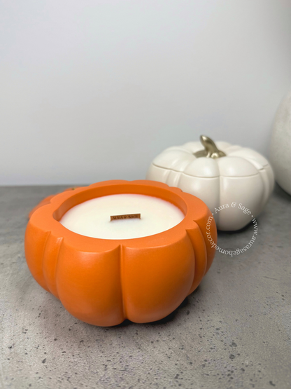 Mega Velvet Pumpkin | Scented Coconut-Soy Wax Candle
