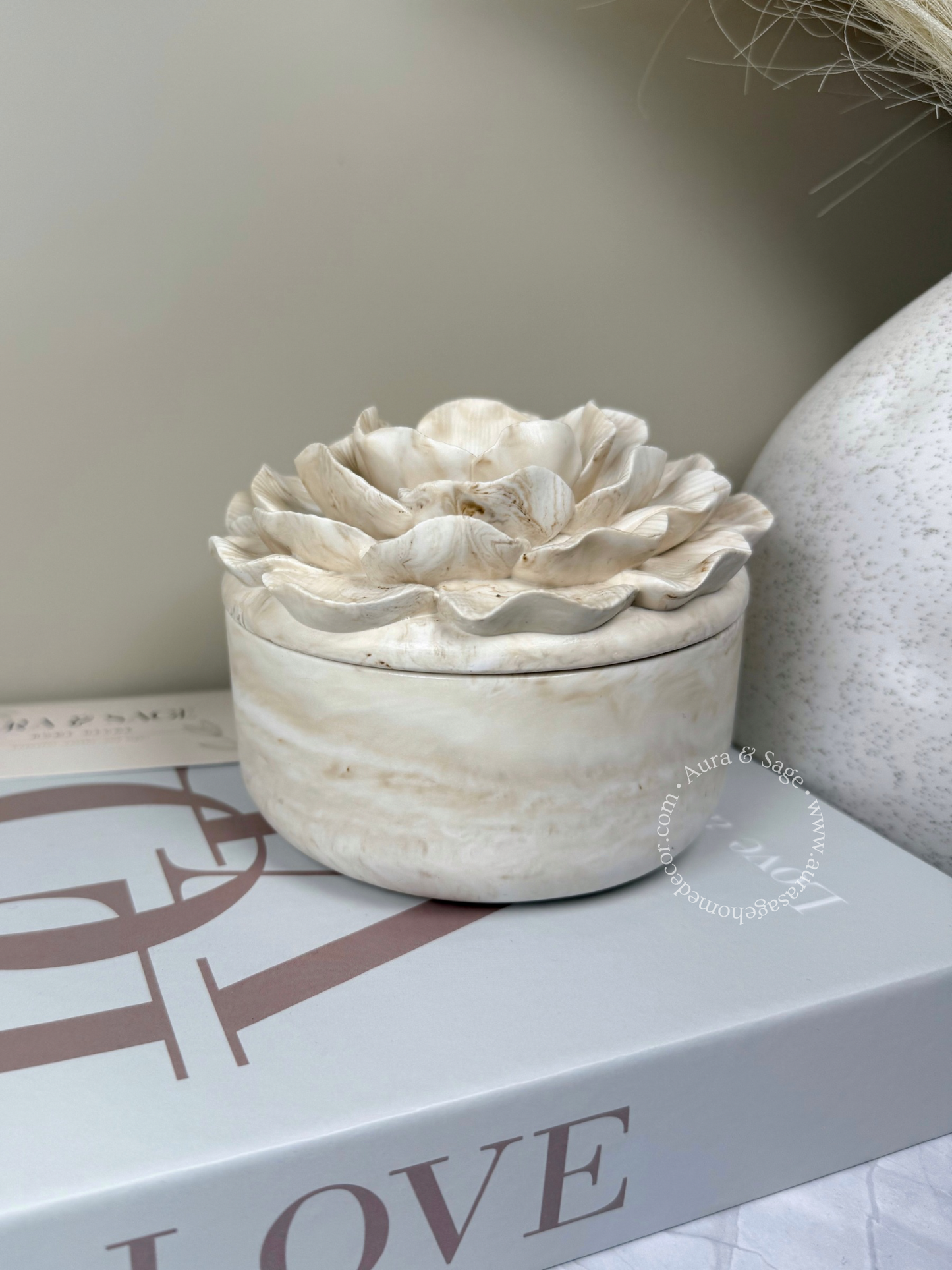 Camellia Jar Scented Candle