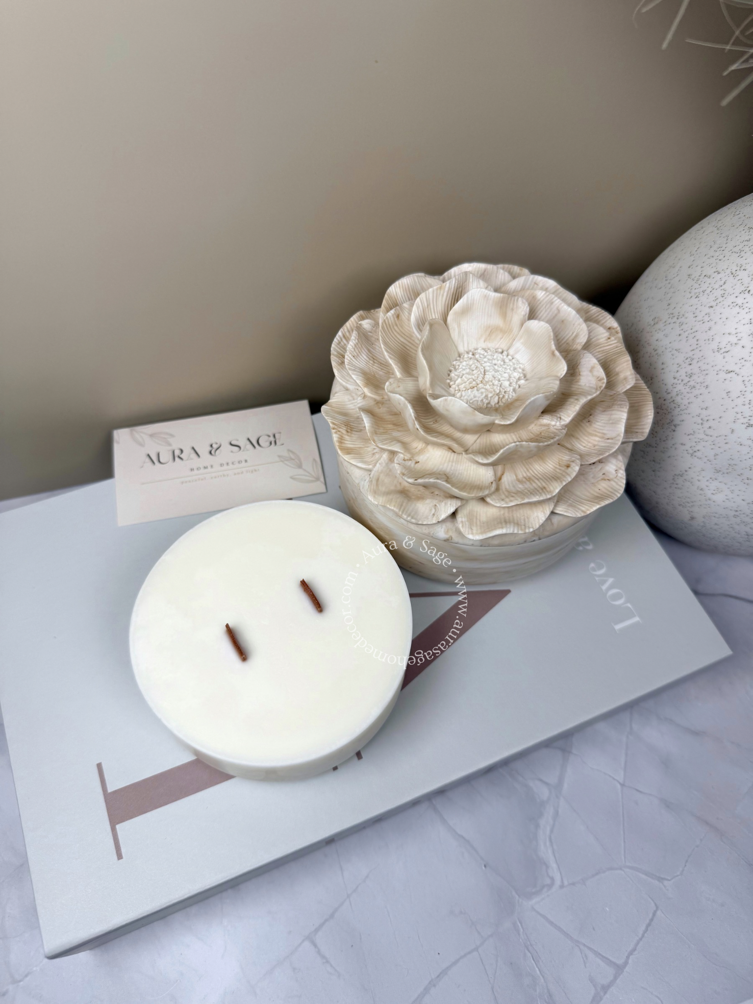 Candle refill for camellia vessel, sustainable.