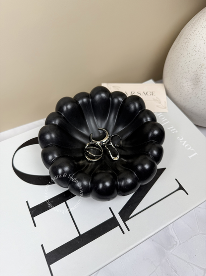 Black cloud shaped decorative tray.