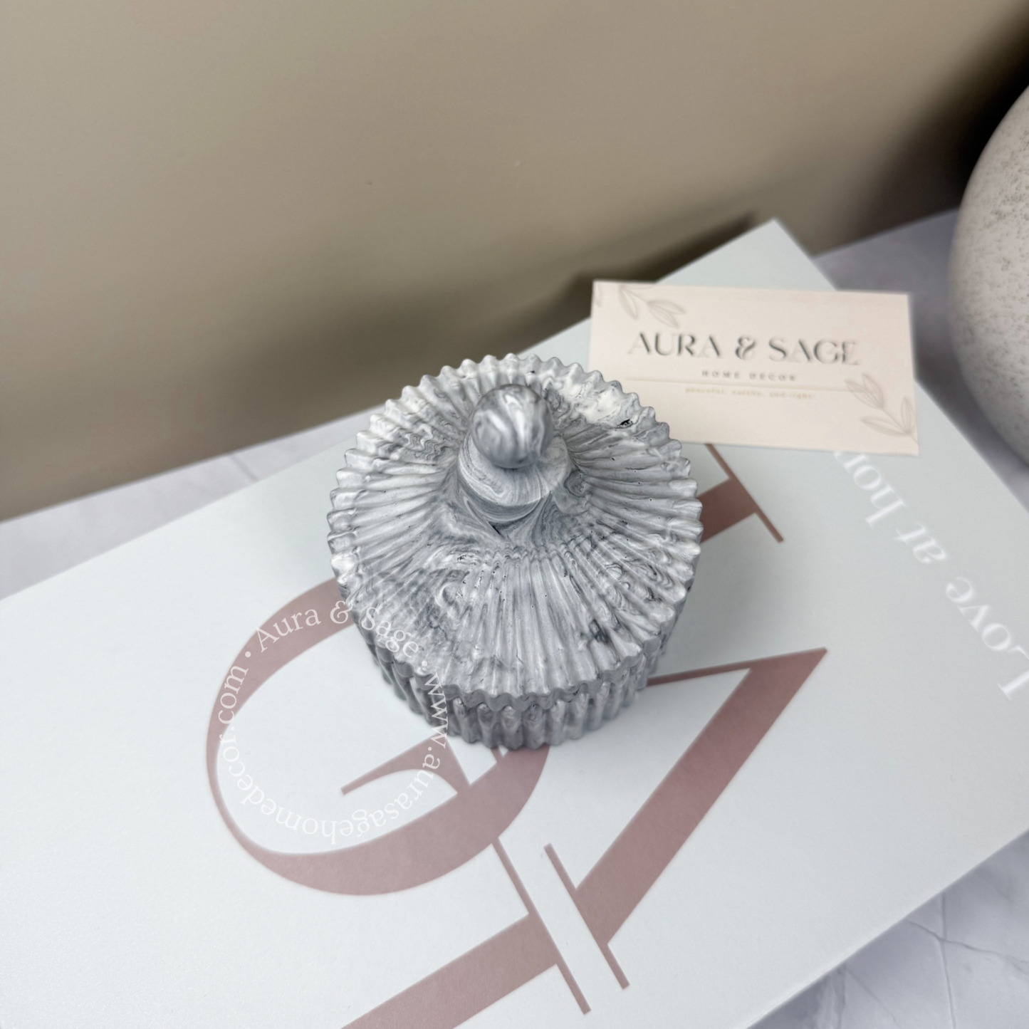 Ribbed Jewelry Jar with Pointed Lid