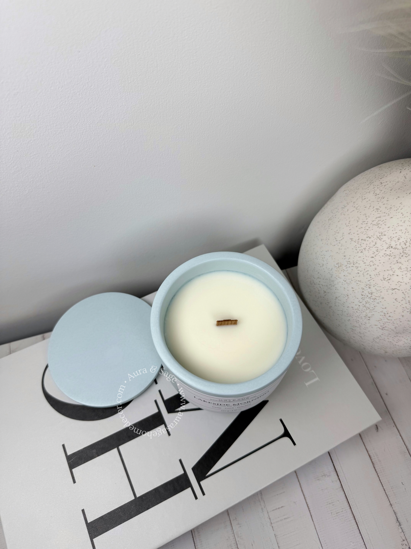 Scented candle in Jesmonite jar with lid.