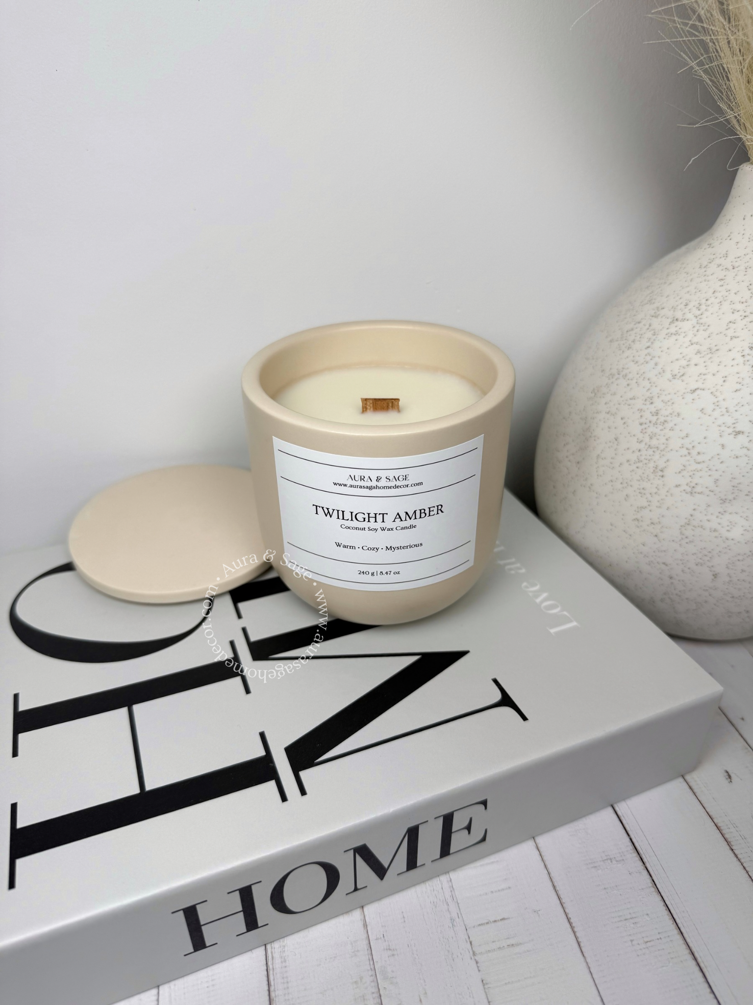 Scented candle in Jesmonite jar with lid.